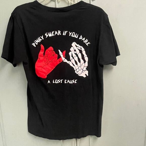 A Lost Cause Mens Medium Black Graphic Tee Pinky Swear If You Dare - Picture 2 of 4